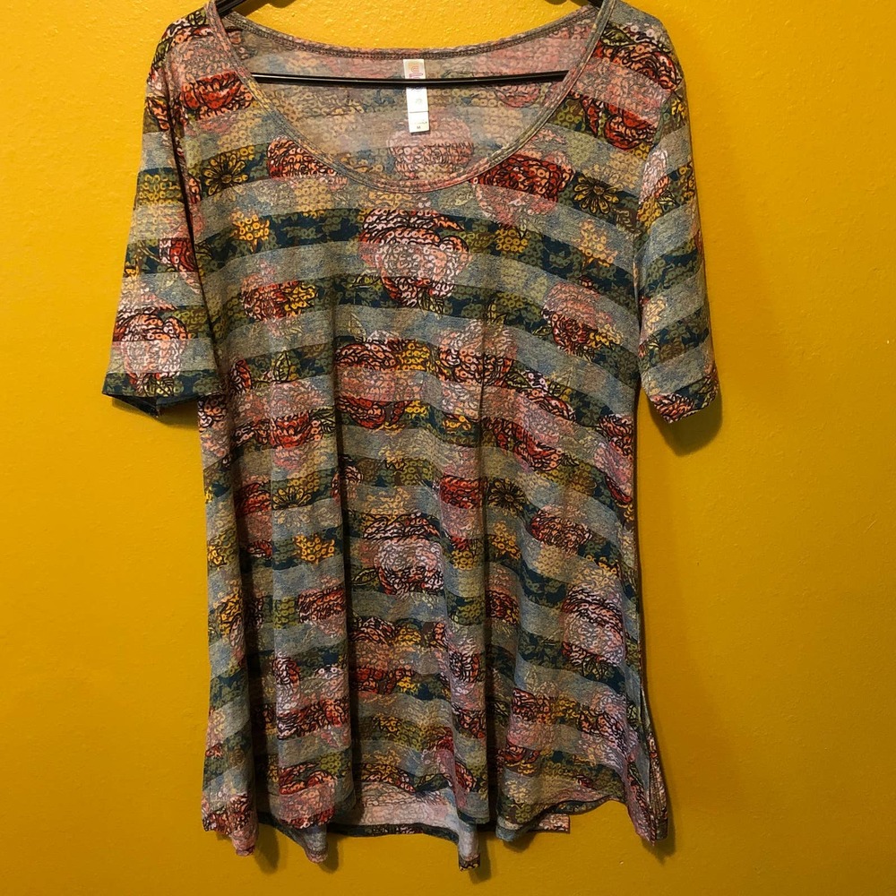 LuLaRoe Rose Stripe Perfect T Shirt, M